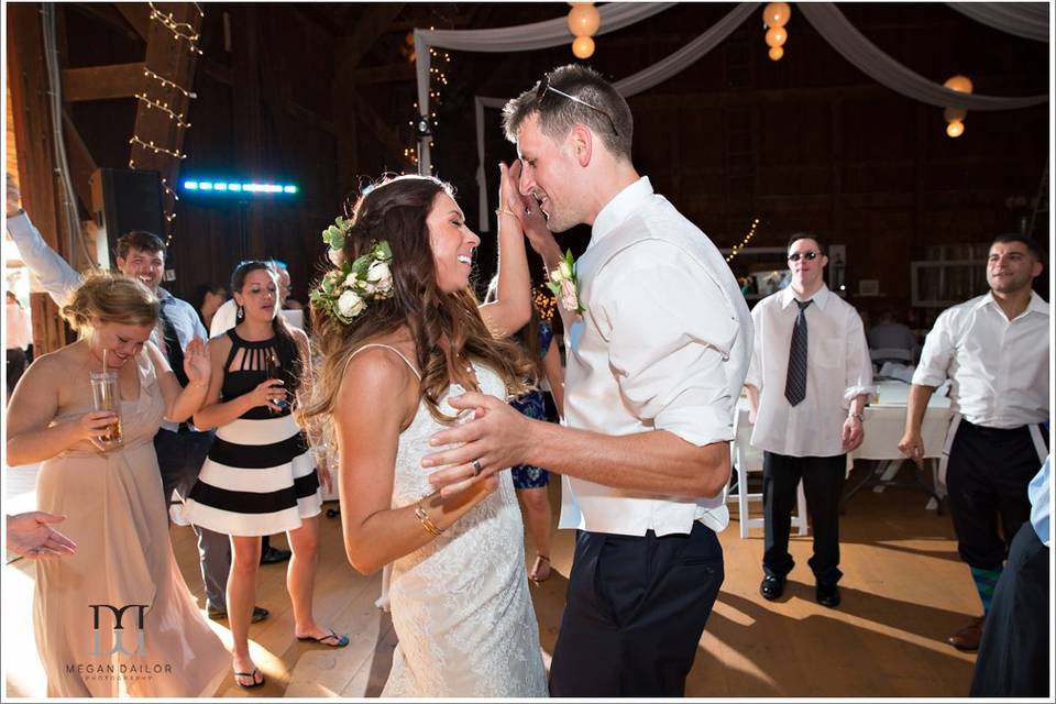 Newlyweds first dance