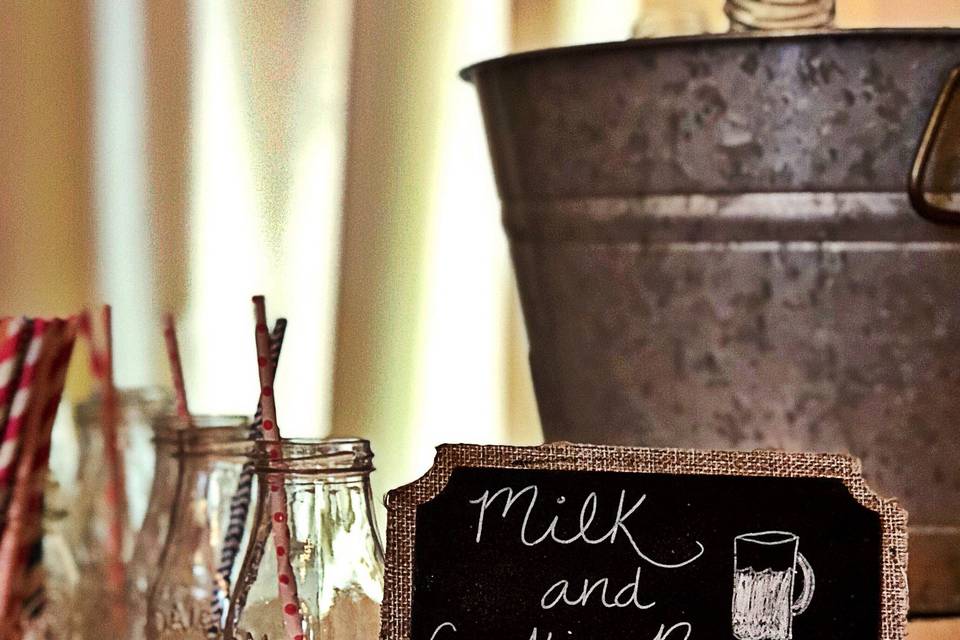 Milk and Cookie Bar