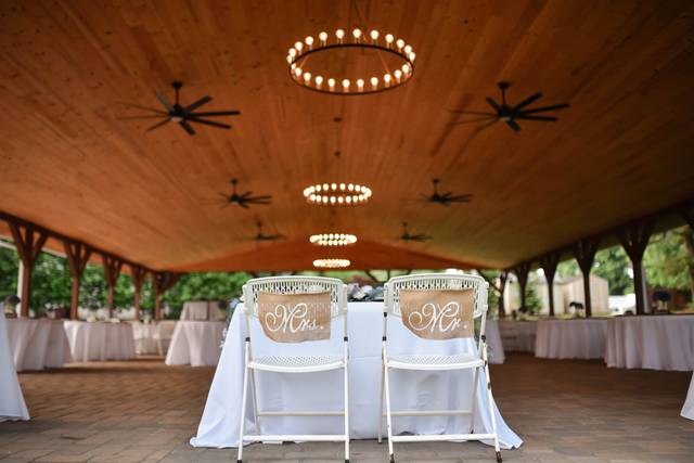 Sweetheart Table in pavilion