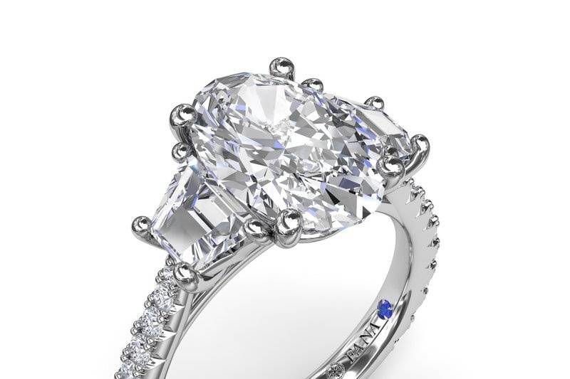 Oval diamond engagment ring