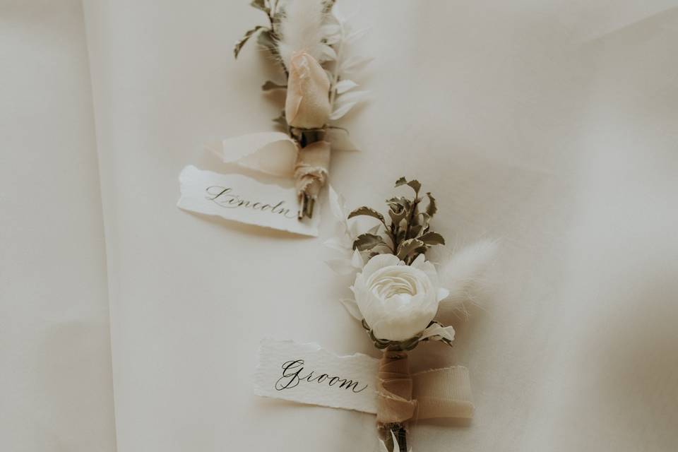 Boutonniere Calligraphy