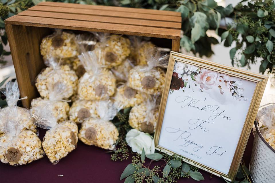 Popcorn table