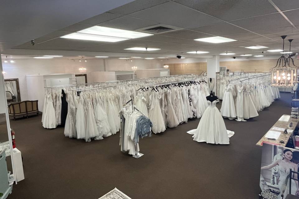 Overview of our bridal shoppe