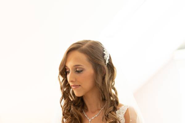 Bridal portrait | Photo: Studio 27 Photography