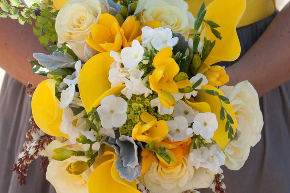 Yellow centerpiece