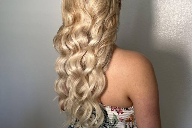 Hollywood waves
