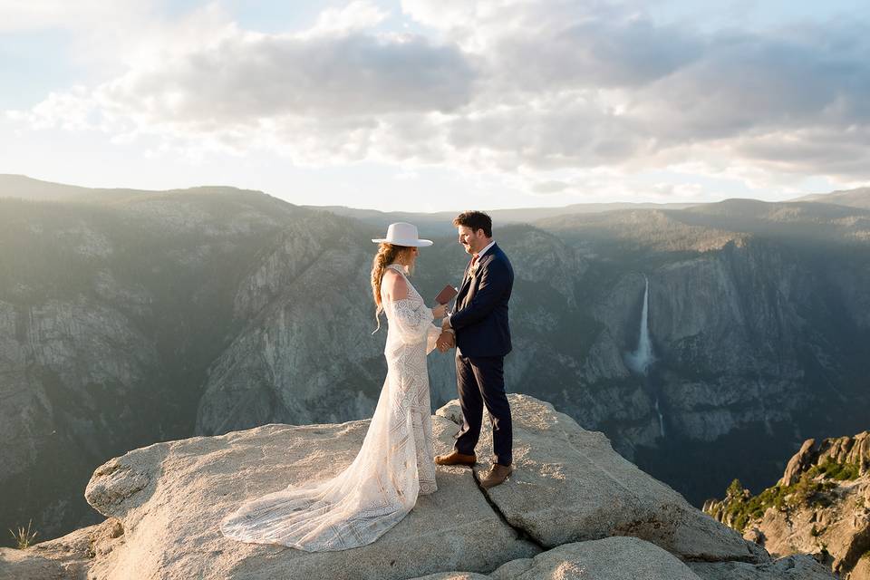Private vows at taft point