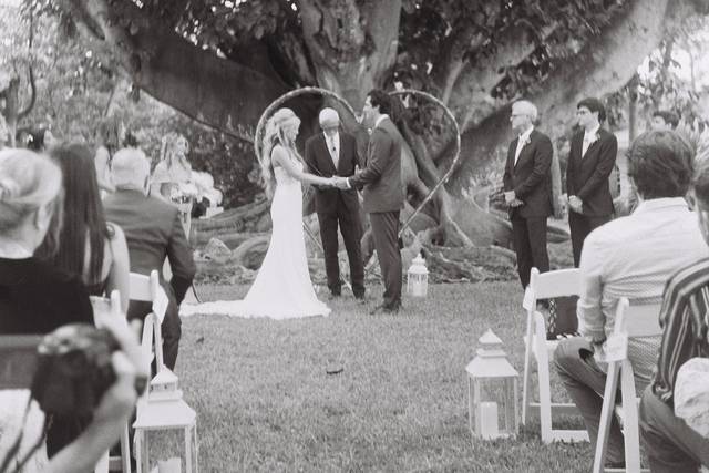 Ceremony in black and white - Angelina Melody Photography