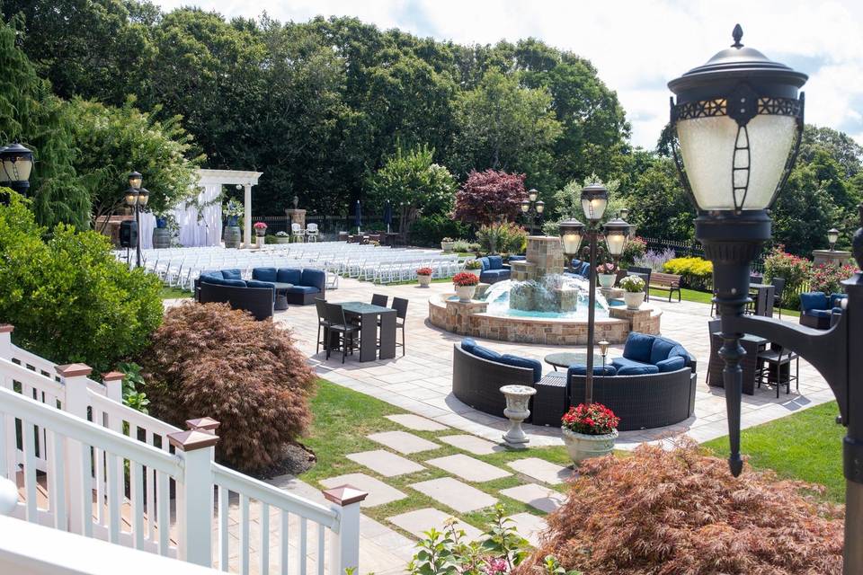 Grand Courtyard Fountain