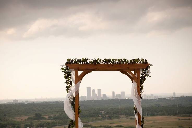 Sunset Ridge, ceremony