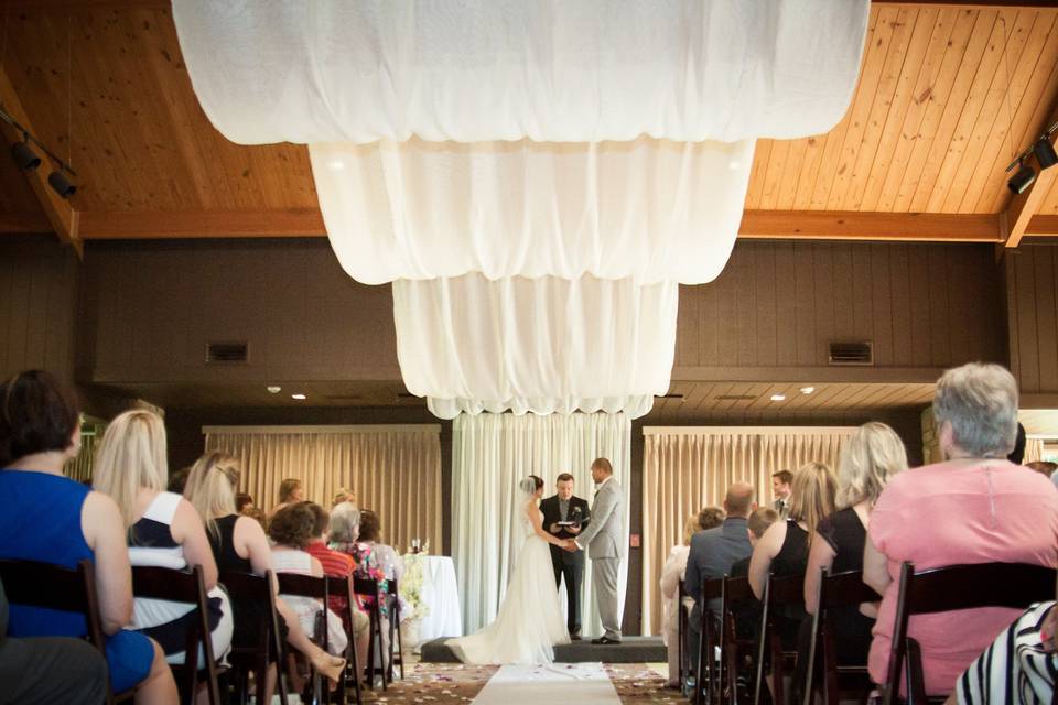 Evergreen Room, ceremony