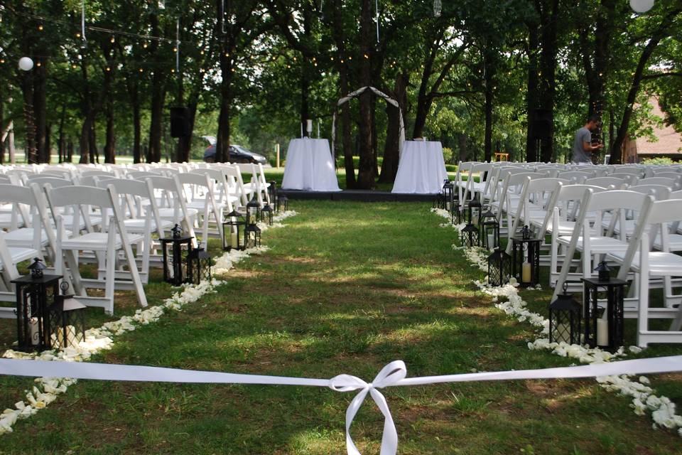 The Oaks, Ceremony