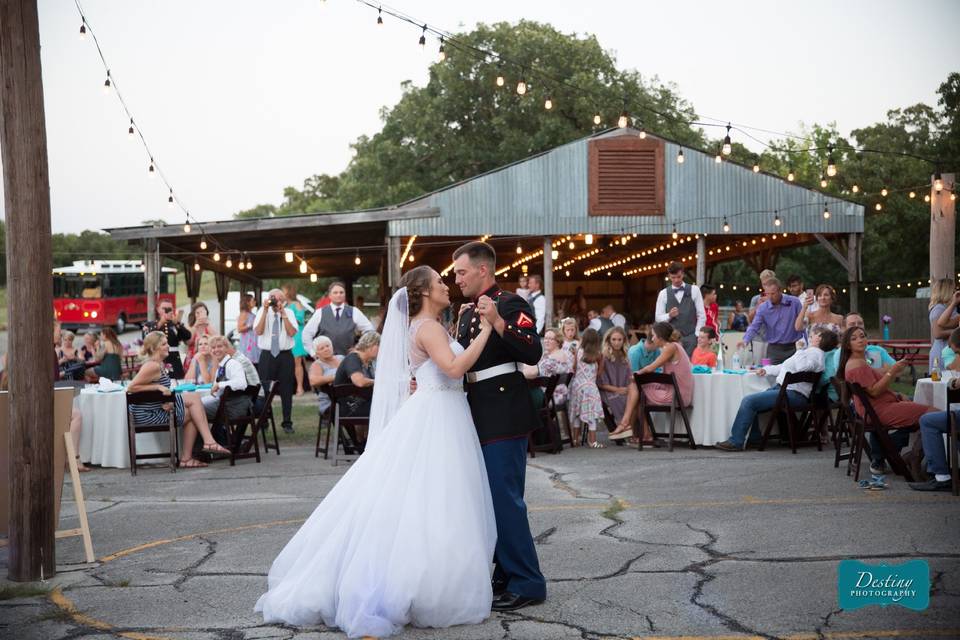 Reception, Pole Barn | Photo Credit: Destiny Photography