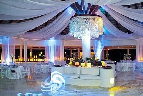 I DO Destination Weddings & Honeymoons