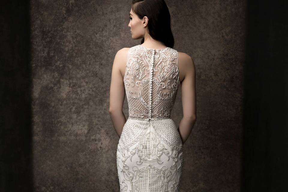 Enaura gown