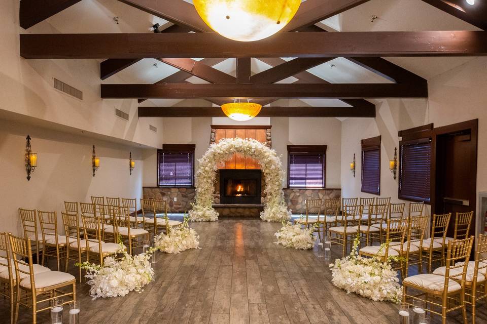The Side Yard Ceremony Space