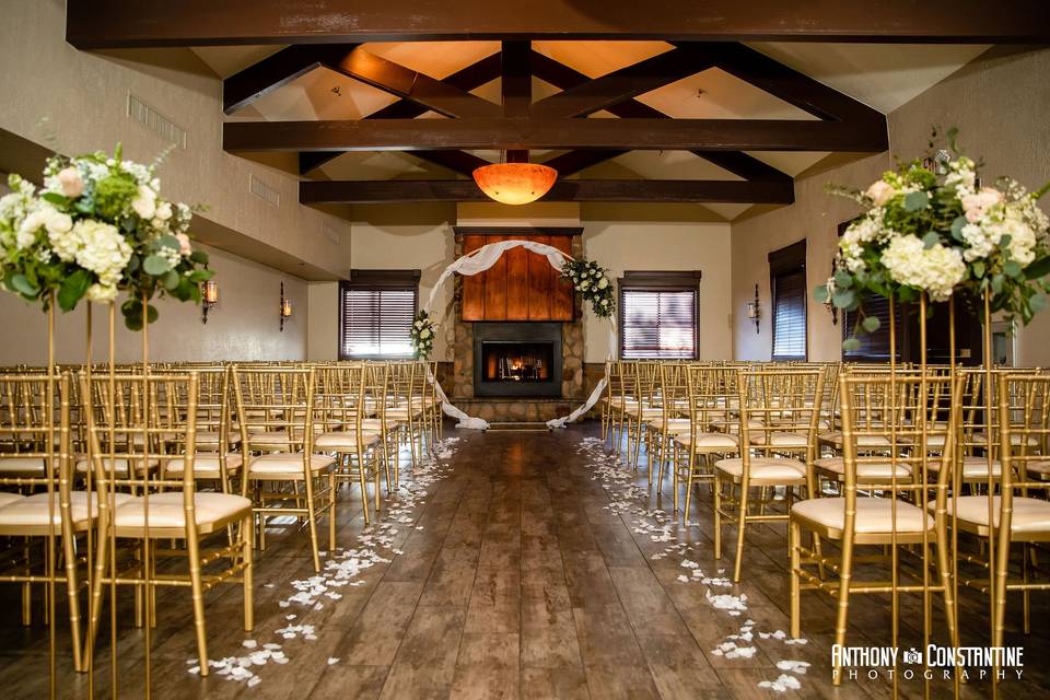 The Side Yard Ceremony Space