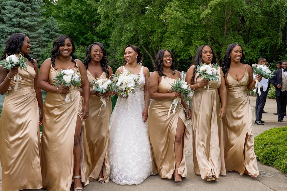 Chanel & her Bridesmaids