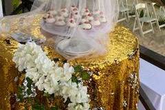 Wedding cake and Cupcakes