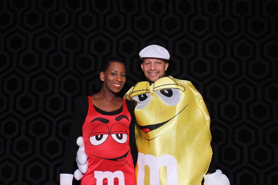 Just Smile Booth-Modern Open Air Photo Booth