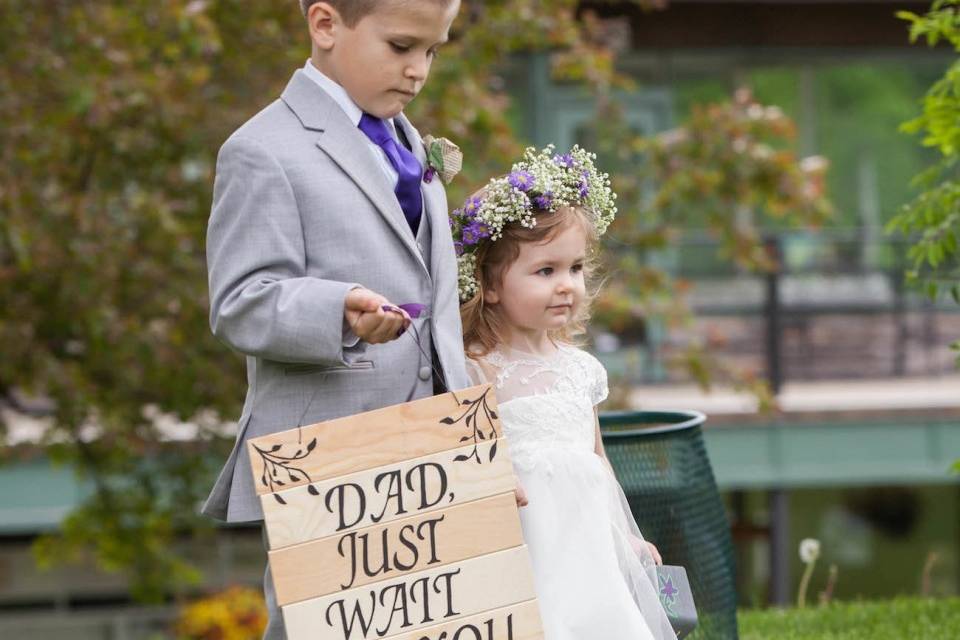 Bride and her daughter