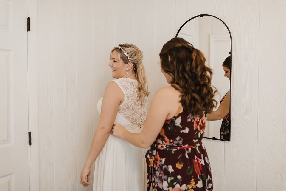 Prepping the bride