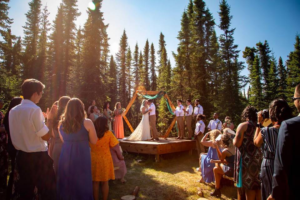 Weddings with up to 150 guests