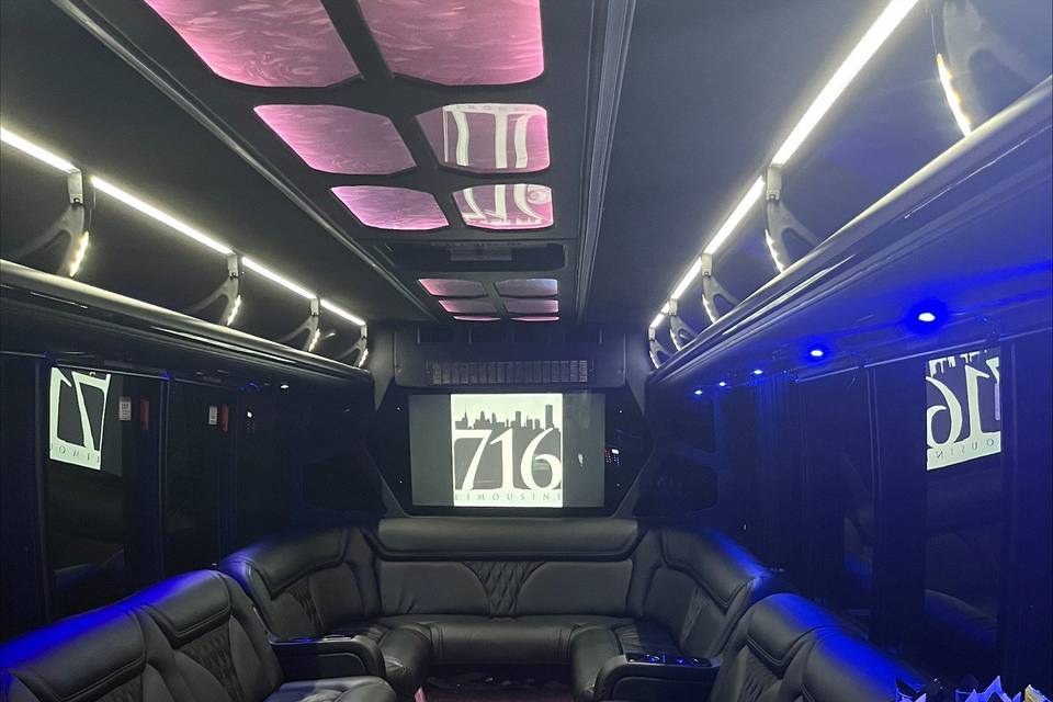 716 Limousine LLC
