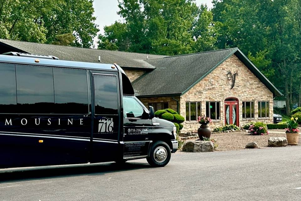 716 Limousine LLC