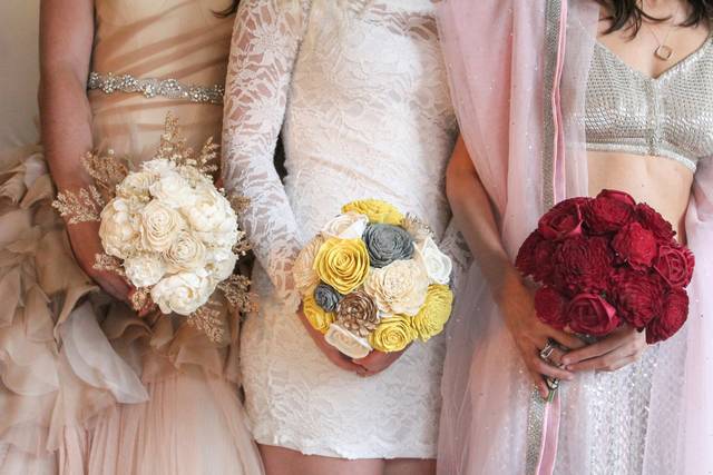 Wood flowers for every bride
