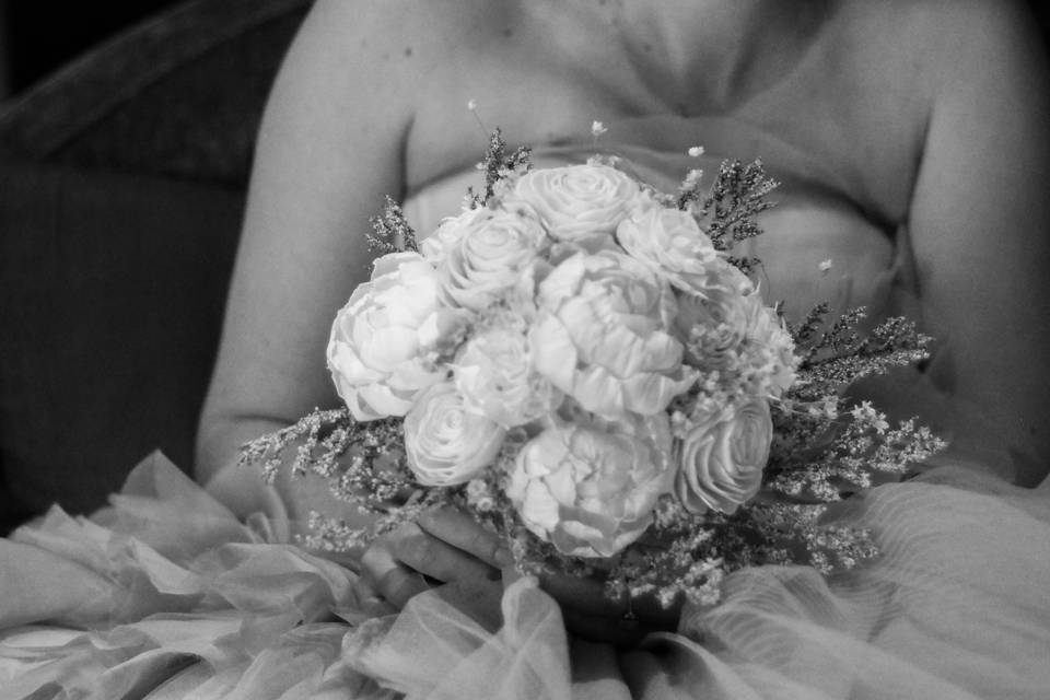 Wood flower bouquet