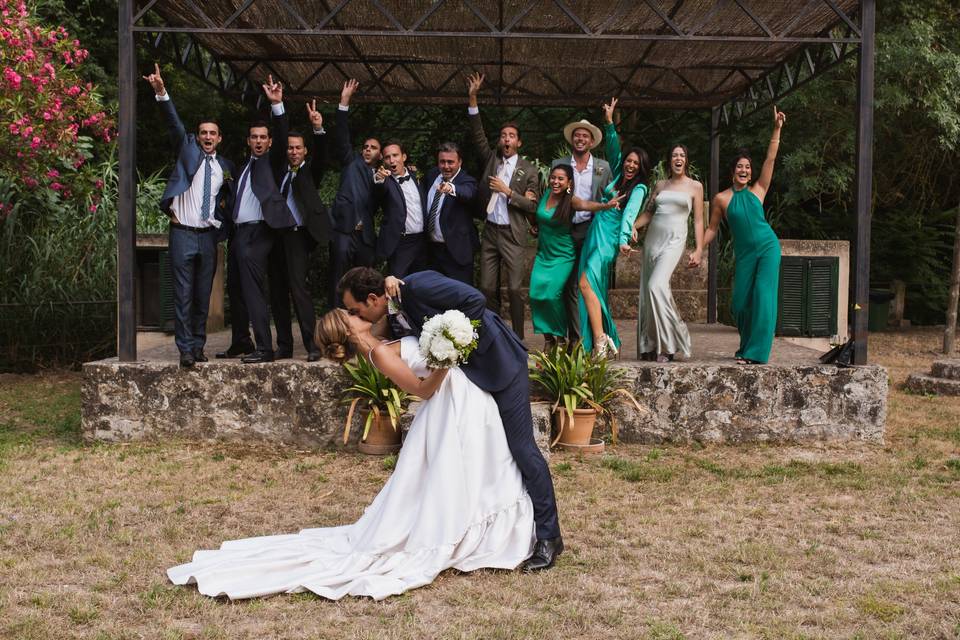 MM NOVIOS Y AMIGOS
