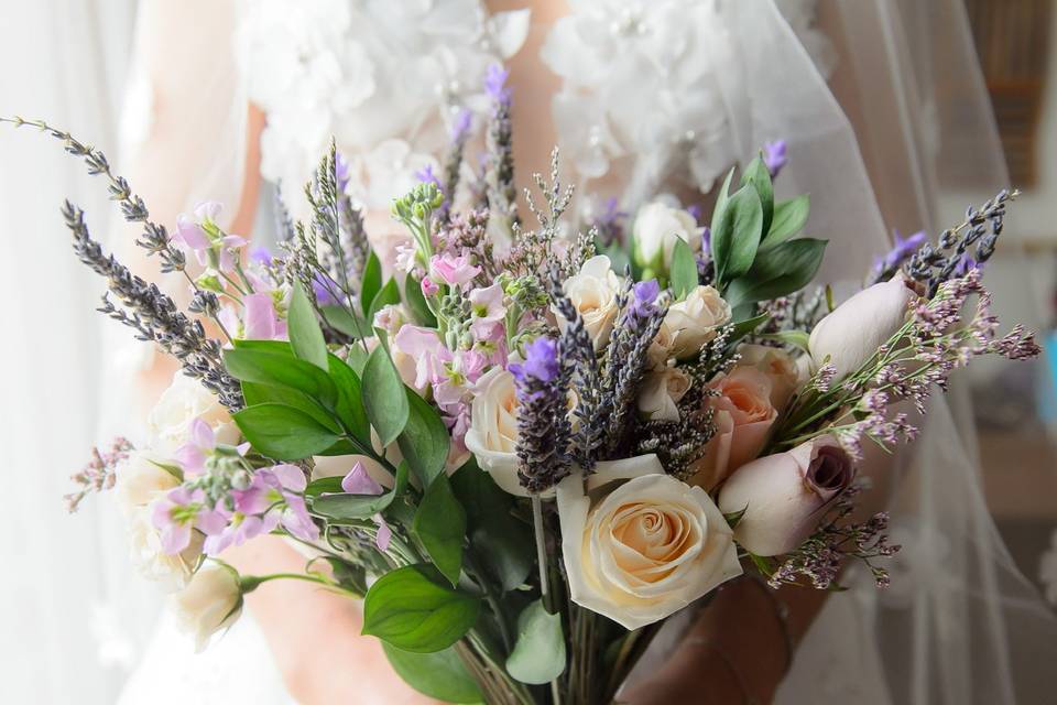 Fresh Blooms Bouquet