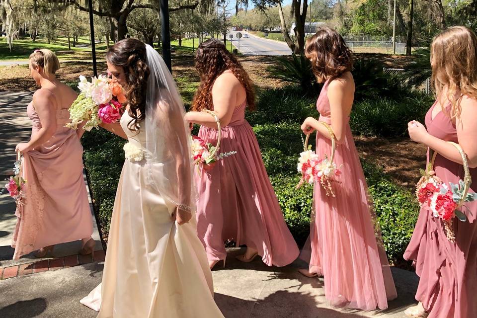 Beautiful Bride & her Maids!