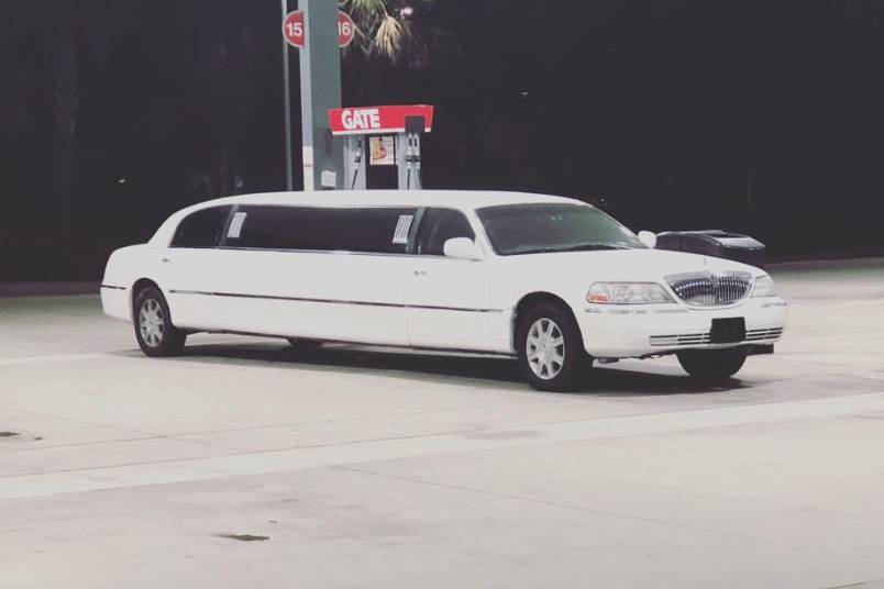 K&J Chauffeur and Limousine LLC