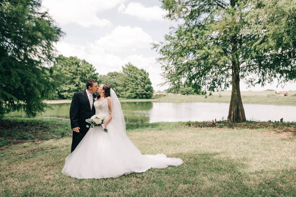 Ranch wedding in Schulenburg