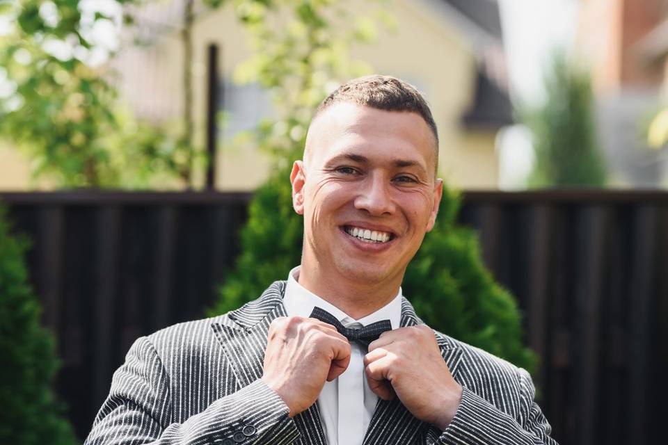 Groom with bowtie