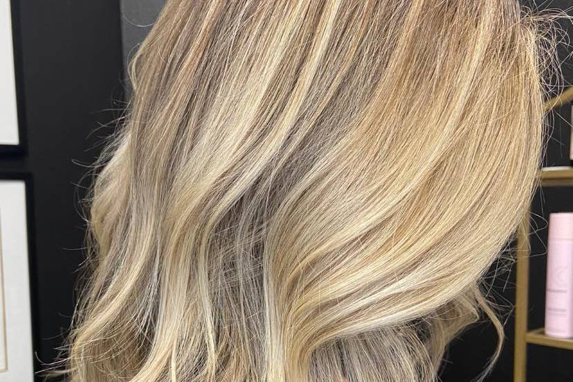 Blonde waves