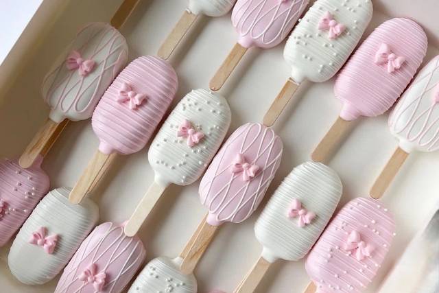 Cakesicles