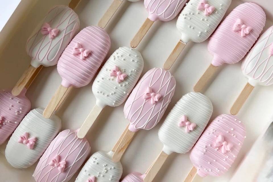 Cakesicles