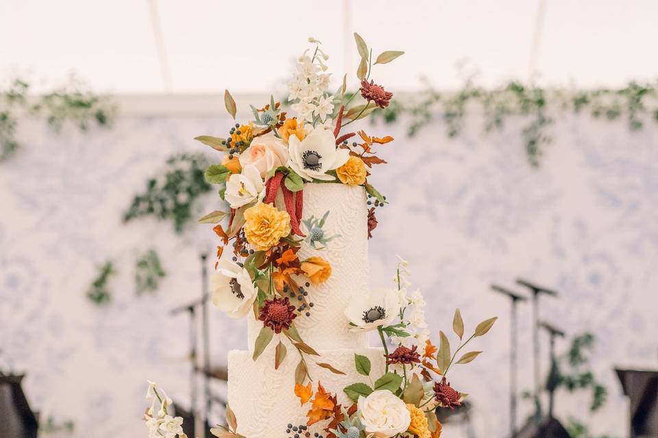 Piped Lace & Sugar Flowers