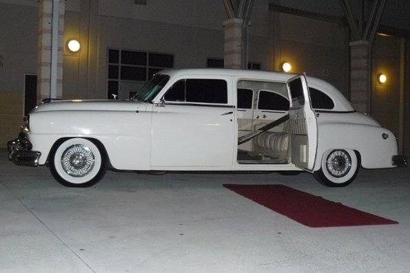 white vintage de Soto stretch Limousine
