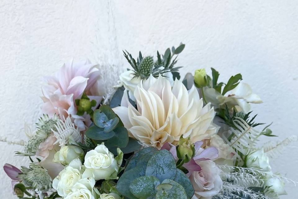 Dahlia bridal bouquet