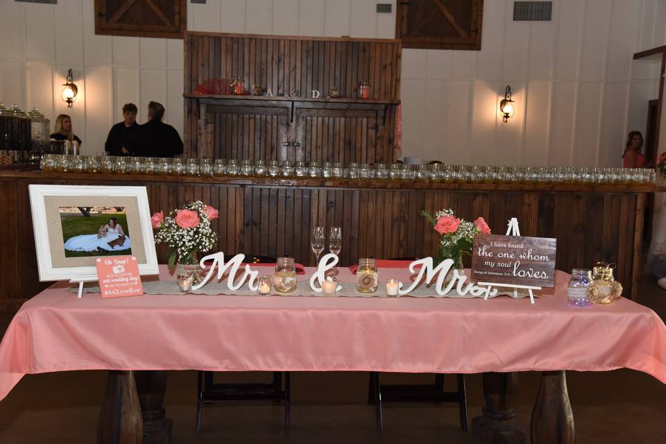 The sweetheart table