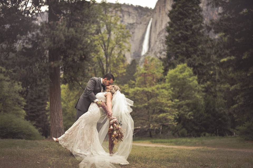 Yosemite falls wedding