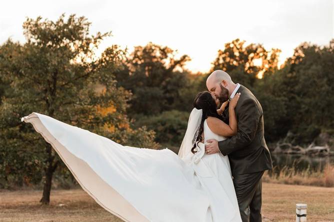 A windy kiss