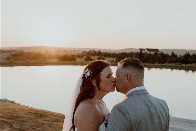 Kissing at the dock