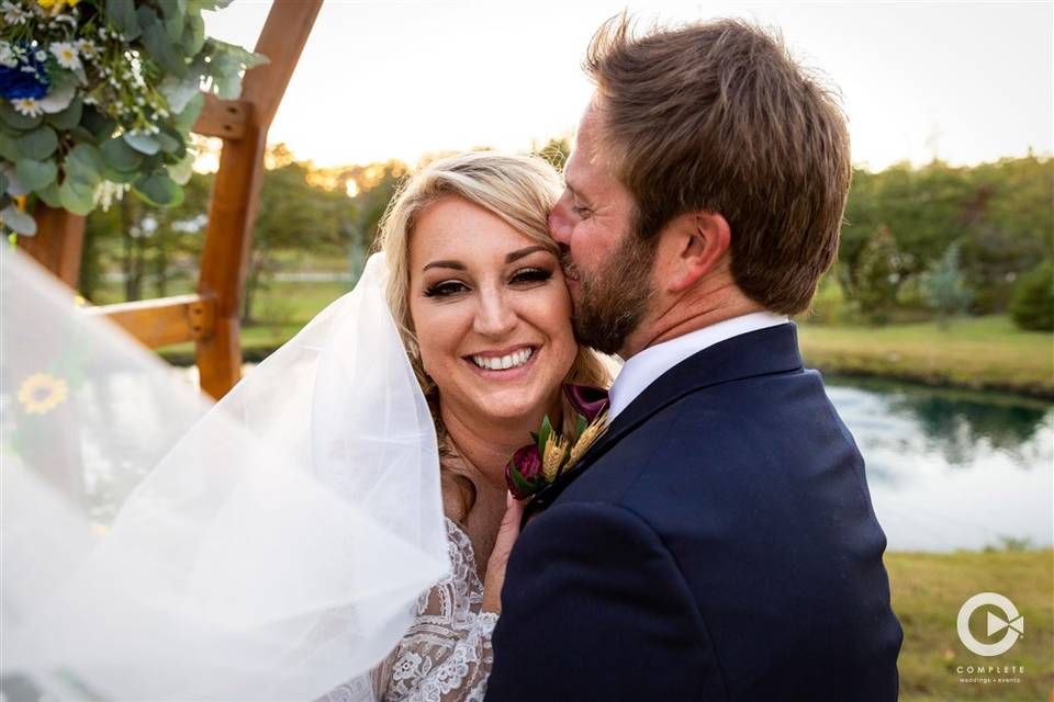 A Giggly Tulsa Bride