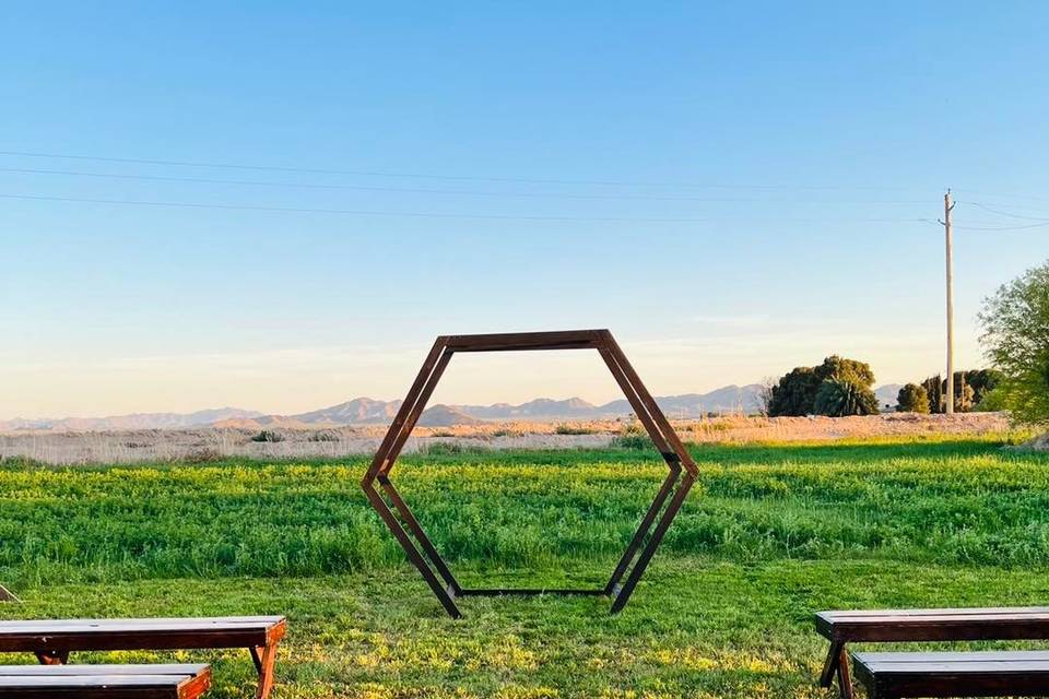 Hexagon arch