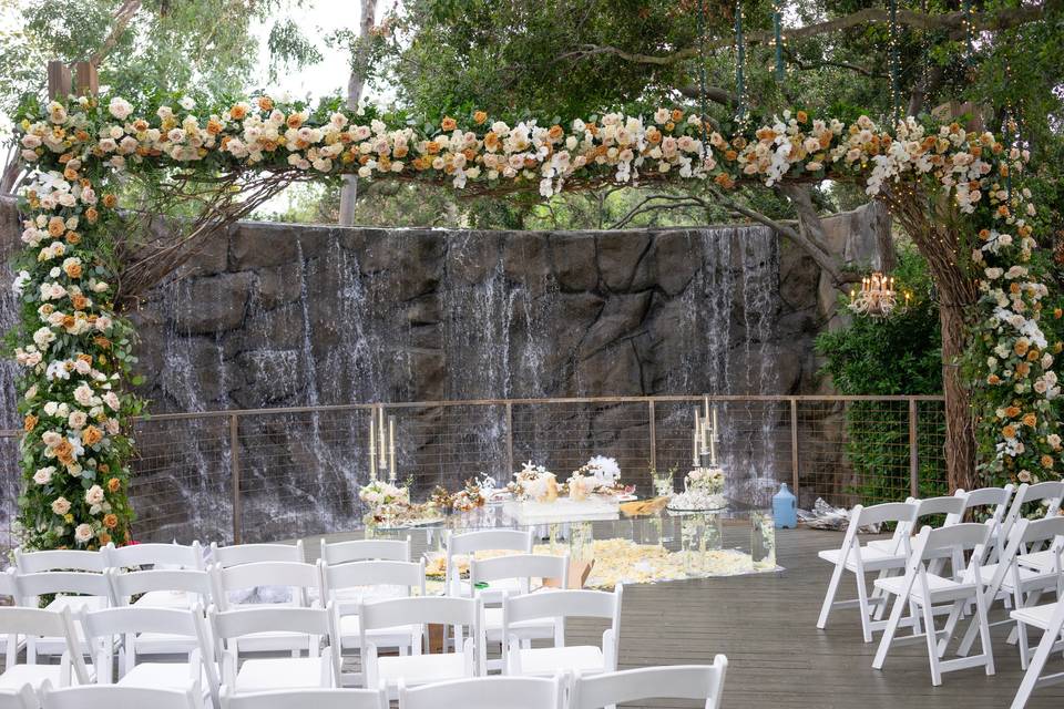 Whimsical wedding - cake decor